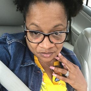 Meet your Posher, Angela